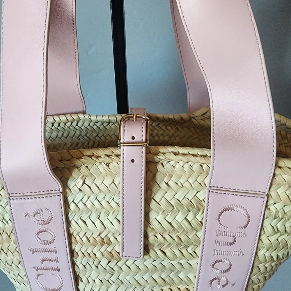 Chloe Basket Tote Bag "LIKE NEW" - Picture 4 of 16